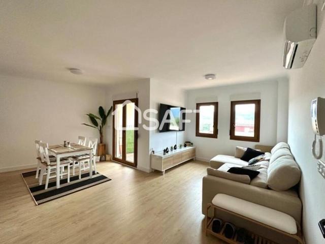 Piso en venta en Sanet y Negrals photo 0