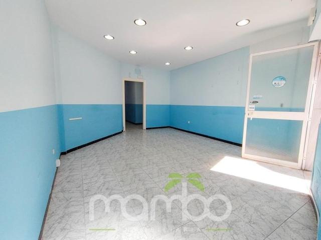 Local comercial en venta en Vélez-Málaga, Vélez Málaga photo 0