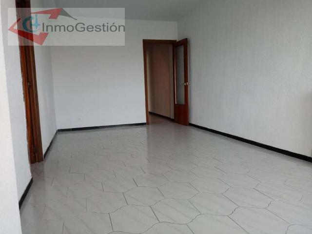 Apartamento en venta en Cáceres photo 0