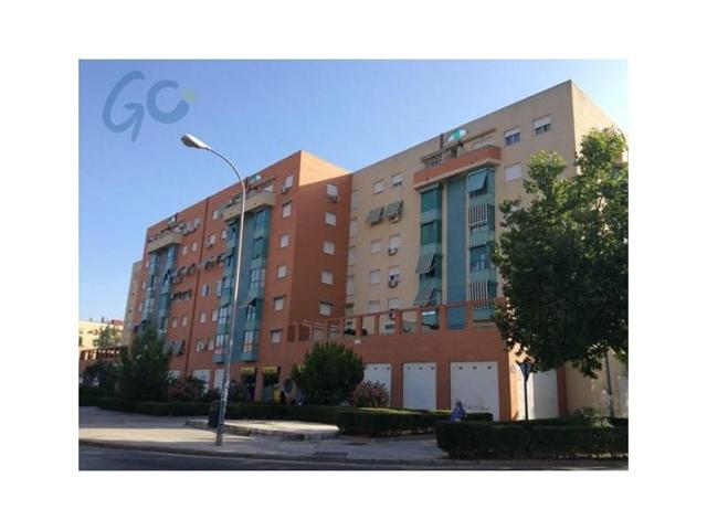 Local comercial en venta en Granada photo 0