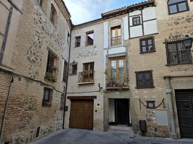 Piso en venta en Toledo, Calle Bulas, 45002 photo 0