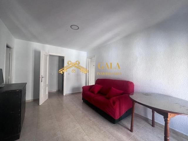 Piso en venta en Cáceres photo 0