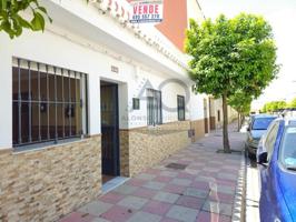 Chalet en venta en Las Cabezas de San Juan, AVDA. PABLO IGLESIAS photo 0