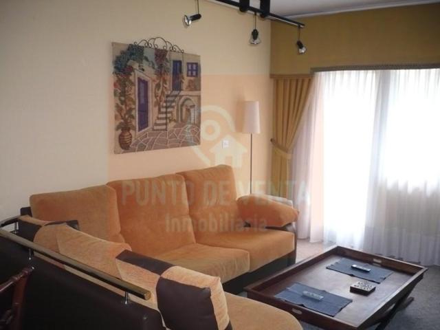Piso en venta en Oleiros, Santa Cristina photo 0