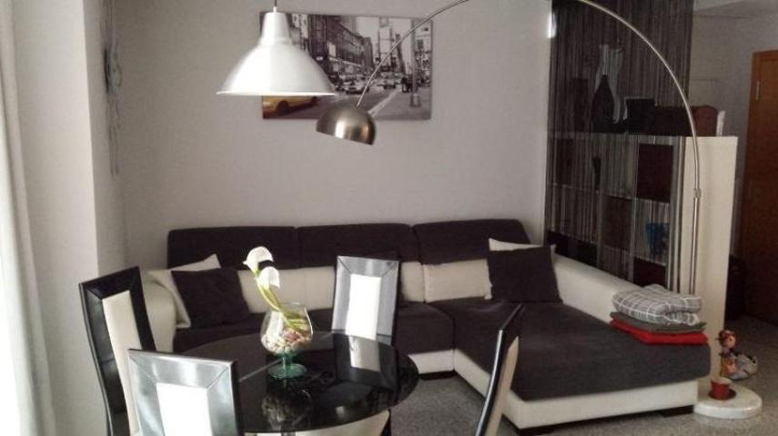 Piso en venta en Torrent, Parc central photo 0