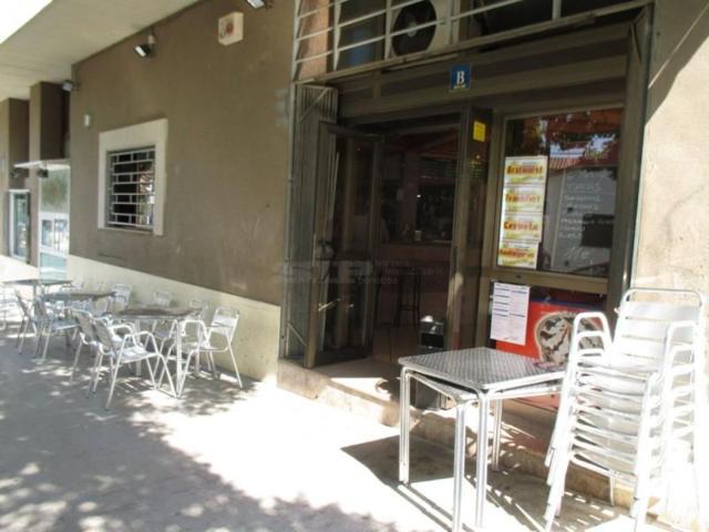 Local comercial en venta en Vilafranca del Penedès, Vilafranca del Penedès photo 0