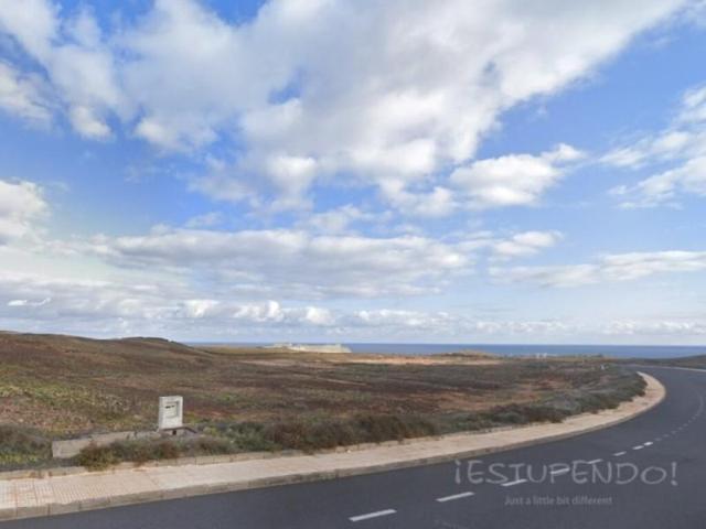 Terreno en venta en Teguise photo 0