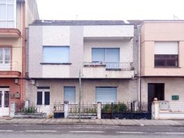 Casa en venta en Vilagarcía de Arousa, Sobradelo photo 0