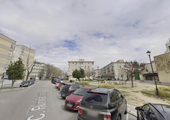 Piso en venta en Parla, LA FUENTE photo 0