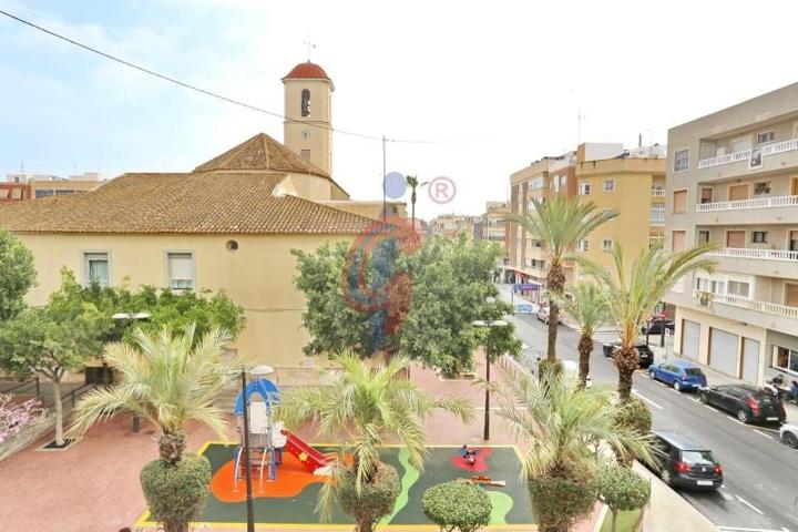 Apartamento en venta en Guardamar del Segura, Zona Pueblo photo 0