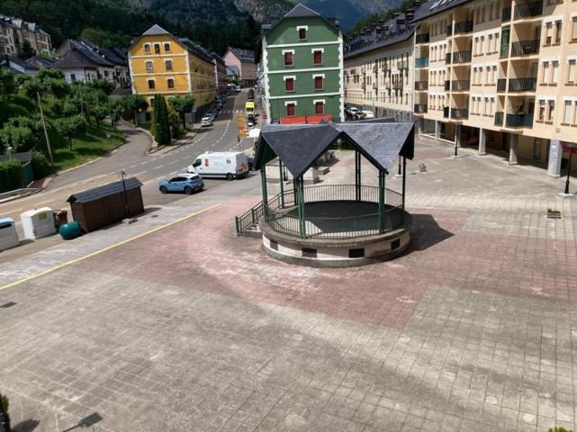 Piso en venta en Meco, Canfranc photo 0
