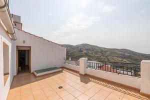 Adosada en venta en Polopos, Sierra de la contraviesa photo 0