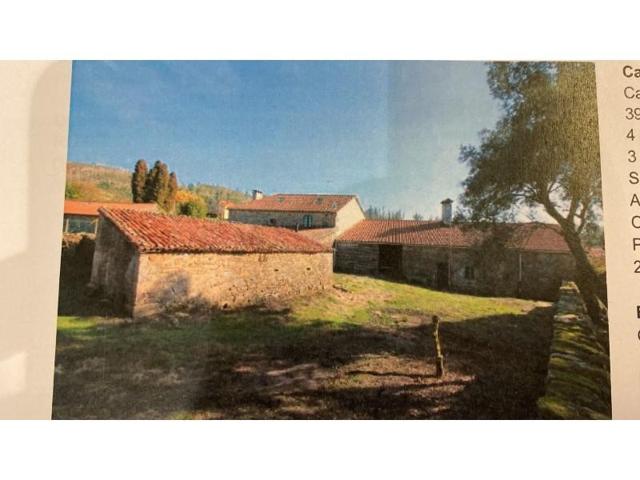 Casa con terreno en venta en Santiago de Compostela photo 0