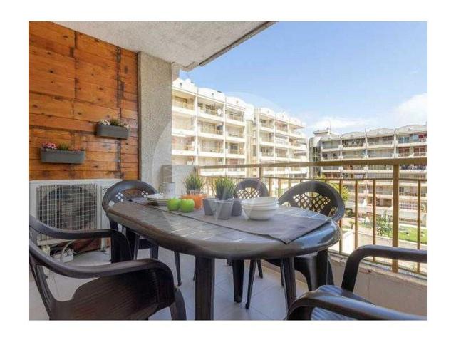Apartamento en venta en Salou photo 0