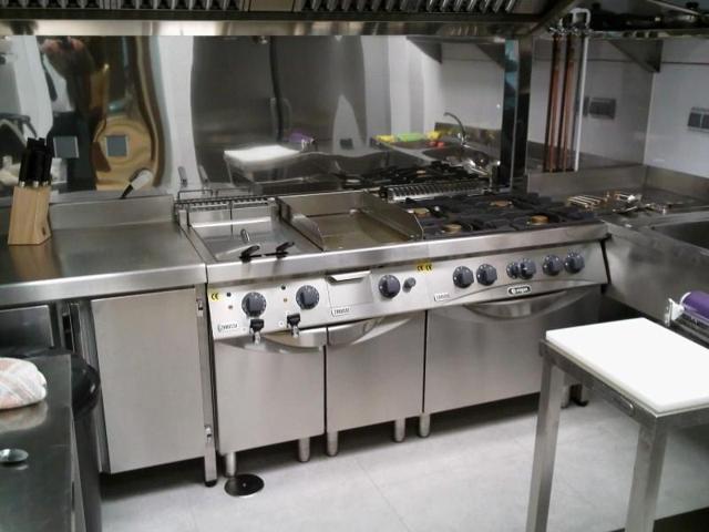 Local comercial en venta en Ferrol photo 0