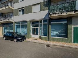 Local comercial en venta en Guarnizo, Costa de cantabria photo 0