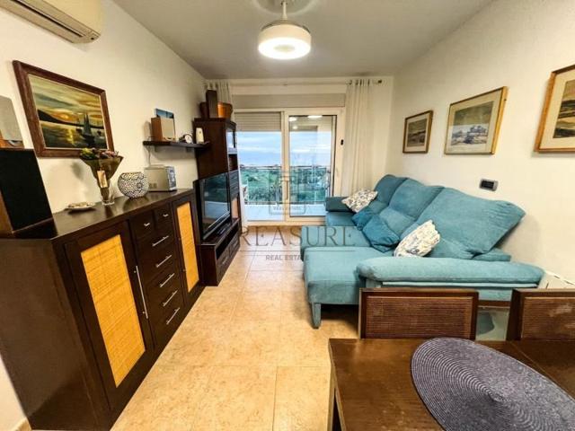 Apartamento en venta en La Manga del Mar Menor, 1ª linea del mar mediterraneo photo 0