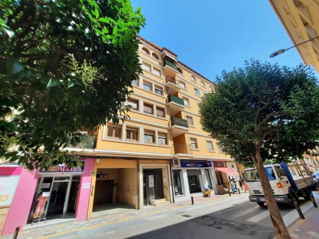 Piso en venta en Almansa, Centro photo 0