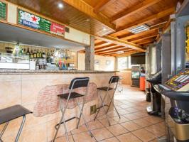 Local comercial en venta en Vilafranca del Penedès photo 0