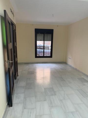 Casa en venta en Puente Genil, AVD. ESTACION photo 0