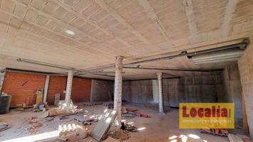 Local comercial en venta en Vioño photo 0