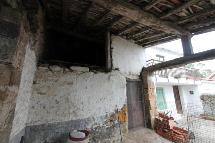 Adosada en venta en Ajo, Centro photo 0