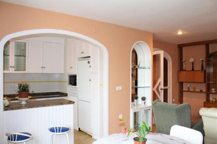 Piso en venta en Motril, Av. De Salobreña photo 0