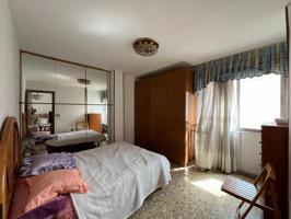 Piso en venta en Silla photo 0