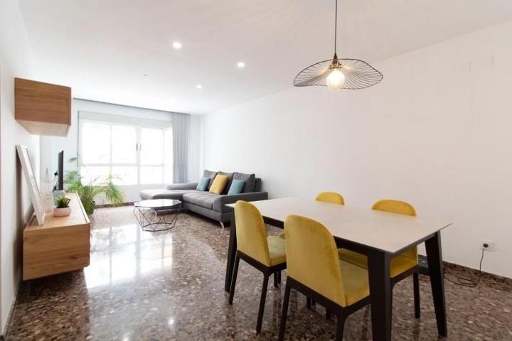 Piso en venta en Sagunto, Avd. Maestrat photo 0