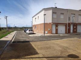 Adosada en venta en Ulldecona, Ulldecona photo 0