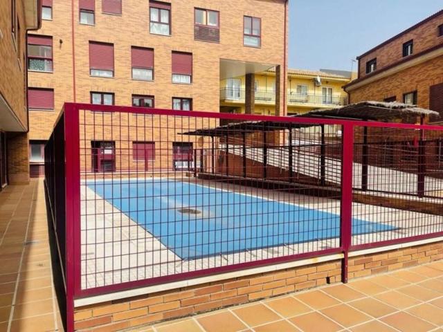 Piso en venta en Casarrubios del Monte photo 0