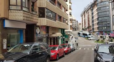 Local comercial en venta en Santander, Centro photo 0