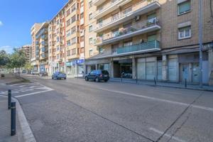Local comercial en venta en Manresa, Carretera de Vic photo 0