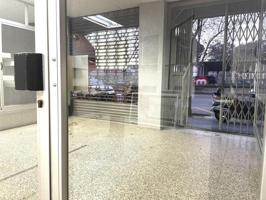 Local comercial en venta en Terrassa, Sant Pere photo 0