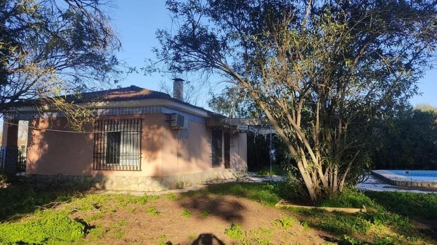 Chalet en venta en Marchena, Pago Los Abrigosos photo 0