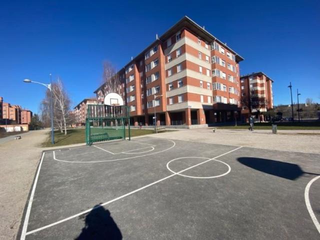 Piso en venta en León photo 0