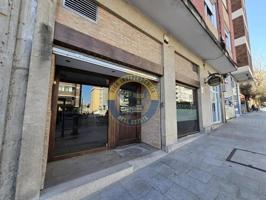Local comercial en venta en Vigo, Lavadores photo 0