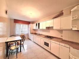 Piso en venta en Amés photo 0