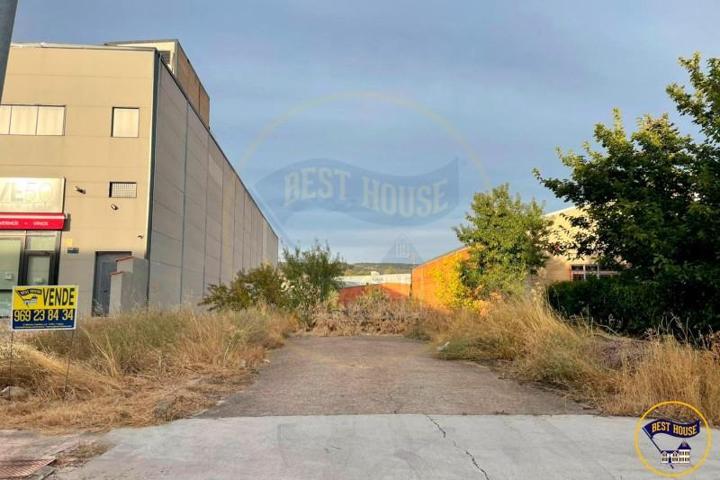 Terreno en venta en Cuenca, POLIGONO CERRAJERA photo 0