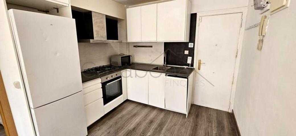 Aticos en venta en L'Hospitalet de Llobregat photo 0