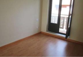 Piso en venta en Villares de la Reina, Villares De La Reina photo 0