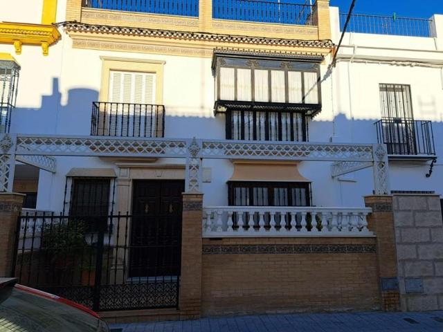 Casa en venta en Marchena, Centro photo 0