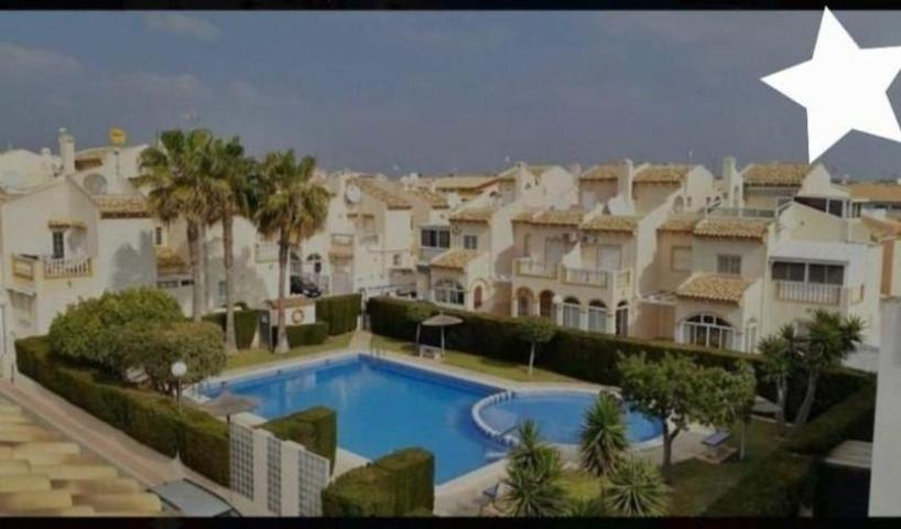 Chalet en venta en Orihuela Costa, Playa Flamenca Norte photo 0