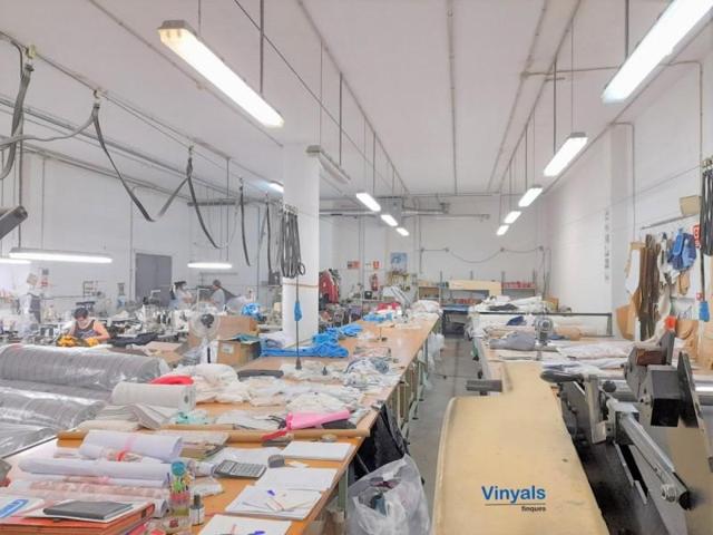 Nave industrial en venta en Mataró, Mataró photo 0