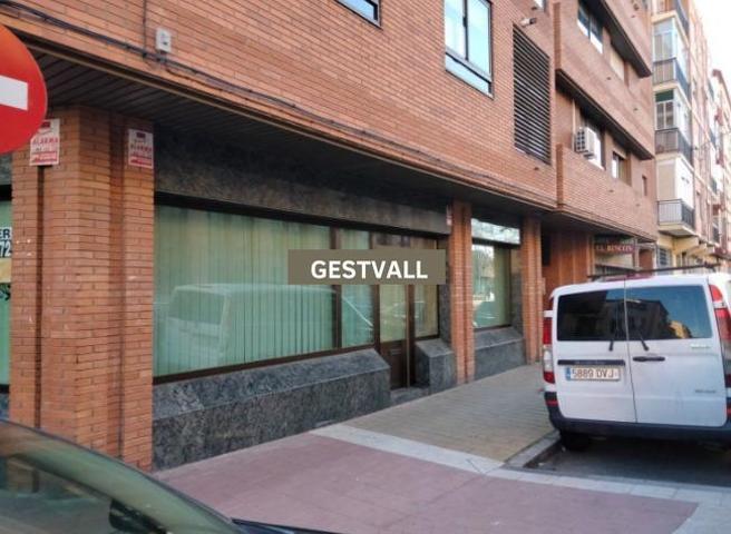 Local comercial en venta en Valladolid, Delicias photo 0