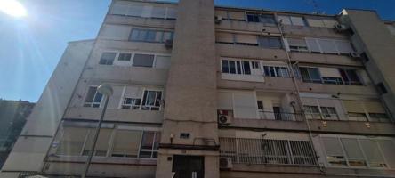 Piso en venta en Madrid, Calle de Santurce, 28017 photo 0