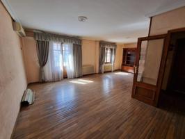 Piso en venta en Plasencia, CENTRO photo 0