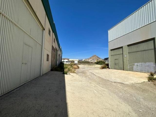 Nave industrial en venta en Vera photo 0