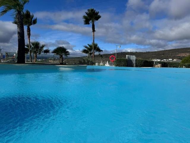 Apartamento en venta en Manilva, Bahia de las rocas photo 0