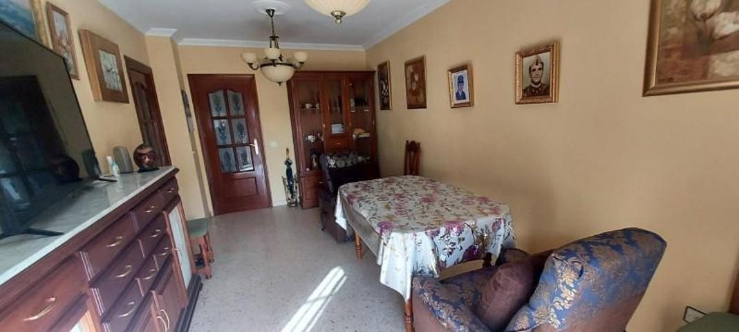 Piso en venta en Dos Hermanas, Los Pirralos photo 0